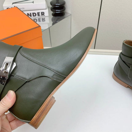 WOMEN'S NEO ANKLE BOOT IN ARMY GREEN CALFSKIN