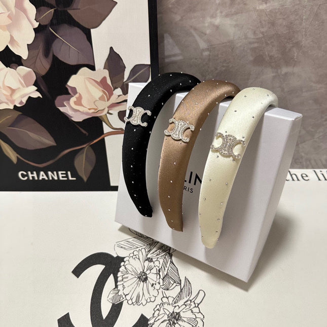 WHITE SILK WITH CRYSTAL HAIRBAND 400484