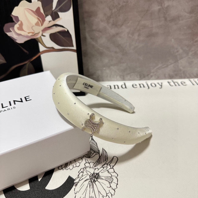 WHITE SILK WITH CRYSTAL HAIRBAND 400484