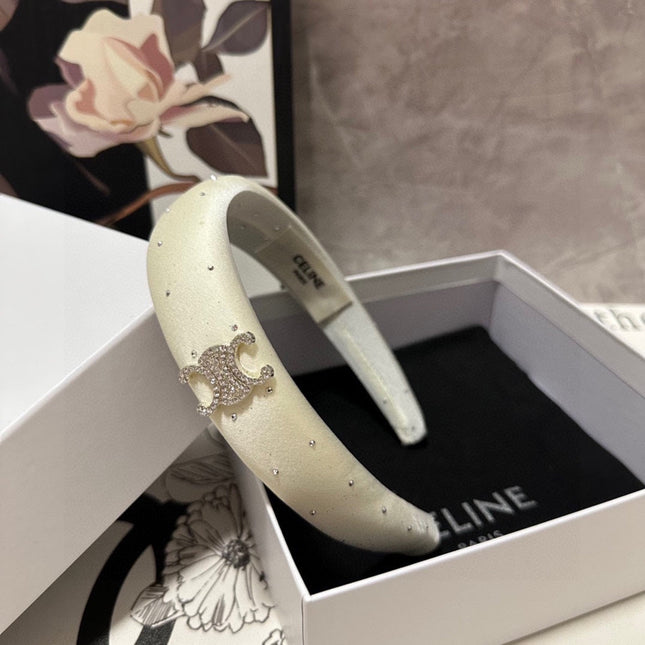 WHITE SILK WITH CRYSTAL HAIRBAND 400484