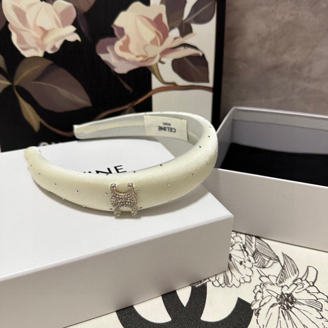 WHITE SILK WITH CRYSTAL HAIRBAND 400484