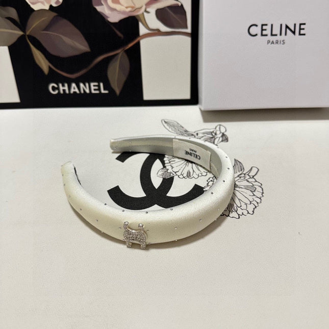 WHITE SILK WITH CRYSTAL HAIRBAND 400484