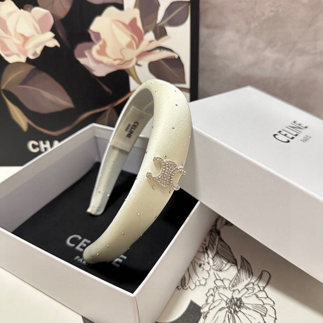 WHITE SILK WITH CRYSTAL HAIRBAND 400484