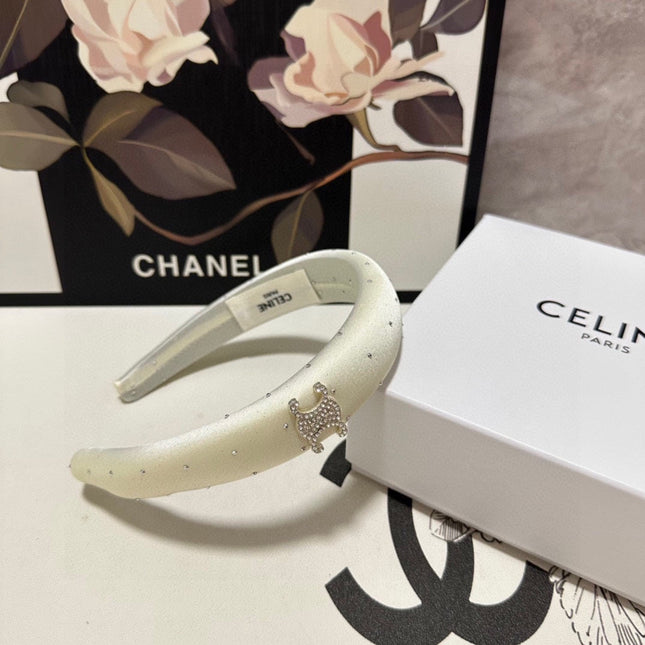 WHITE SILK WITH CRYSTAL HAIRBAND 400484