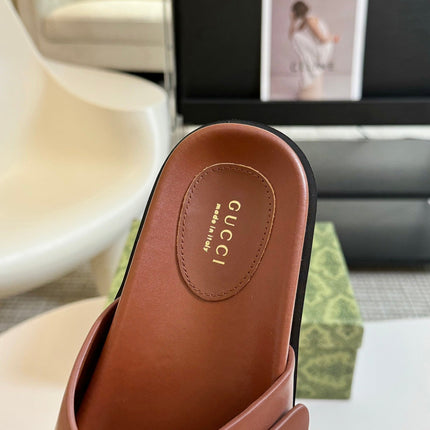 WOMEN'S SLIPPER IN BRONZE BROWN CALFSKIN WITH GOLD HARDWARE