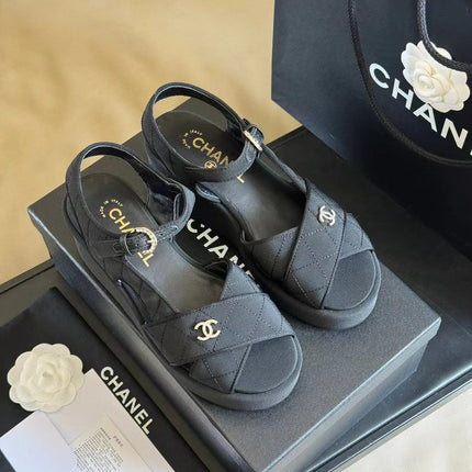 CC CLASSIC WEDGE SANDALS IN BLACK FABRIC