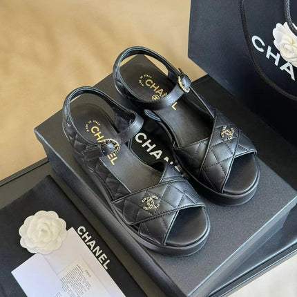 CC CLASSIC WEDGE SANDALS IN BLACK LAMBSKIN