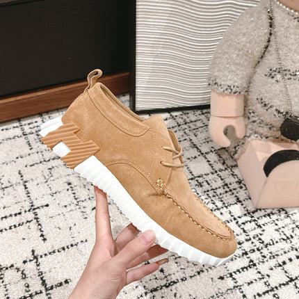 INCREASE SNEAKER IN PEANUT BROWN SUEDE