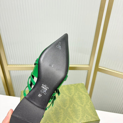 STRAPPY FLAT SLINGBACK IN EMERALD GREEN GLOSSY CALFSKIN