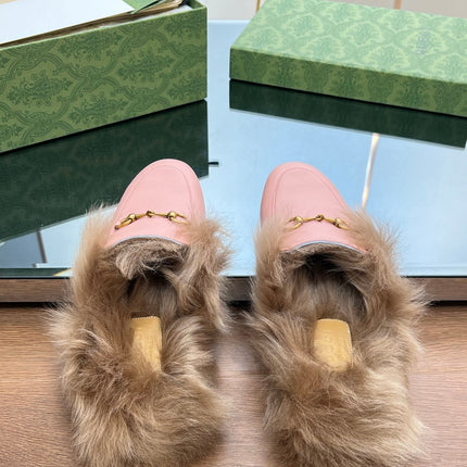 HORSEBIT MULE IN LIGHT PINK CALFSKIN AND LAMB WOOL LINING