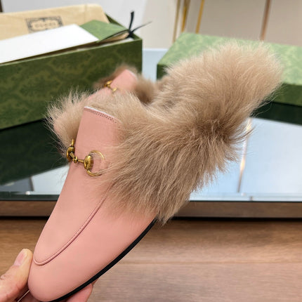 HORSEBIT MULE IN LIGHT PINK CALFSKIN AND LAMB WOOL LINING