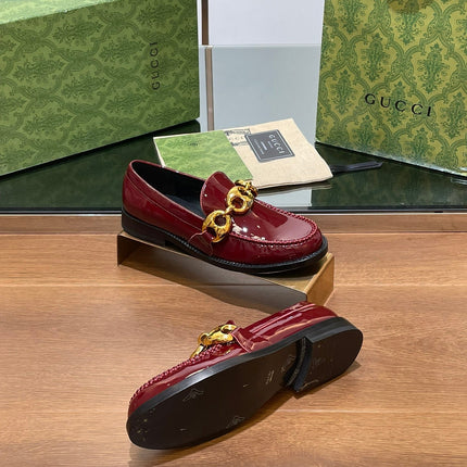 GG LOAFER SHOES IN BLOOD RED CALFSKIN WITH GOLD HARDWARE