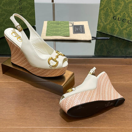 GG WEDGE PLATFORM IN WHITE CALFSKIN WITH GOLD HARDWARE
