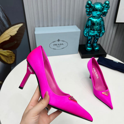 HIGH-HEEL PUMPS IN HOT PINK SATIN