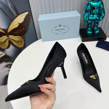 HIGH-HEEL PUMPS IN BLACK SATIN