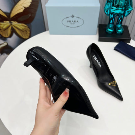 HIGH-HEEL PUMPS IN BLACK SHEEPSKIN