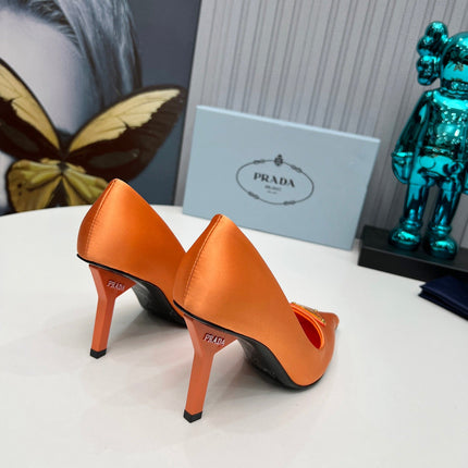 HIGH-HEEL PUMPS IN PUMPSKIN ORANGE SATIN