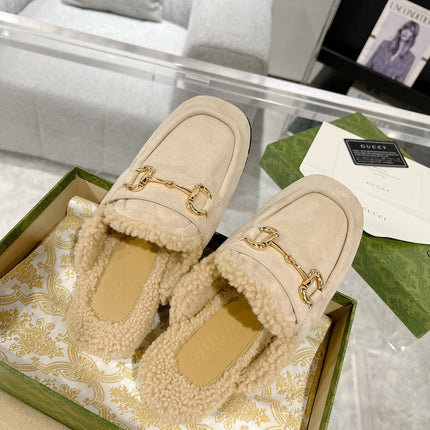 HORSEBIT MULE IN BEIGE SUEDE AND FLEECE LINING