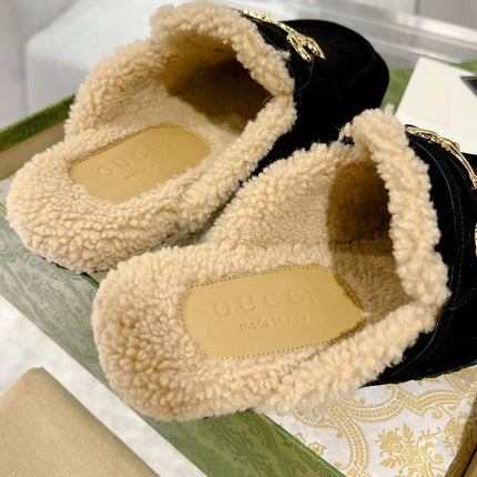 HORSEBIT MULE IN BLACK SUEDE AND FLEECE LINING