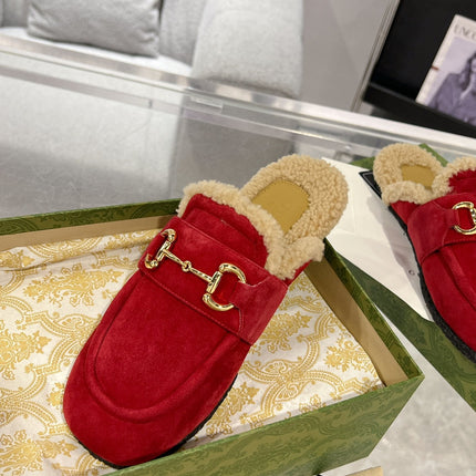 HORSEBIT MULE IN RED SUEDE AND FLEECE LINING