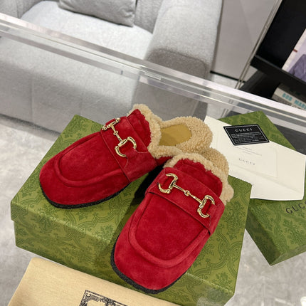 HORSEBIT MULE IN RED SUEDE AND FLEECE LINING