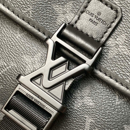 LV 25S GETAWAY MESSENGER BAG 20 IN BLACK MONOGRAM ECLIPSE CANVAS