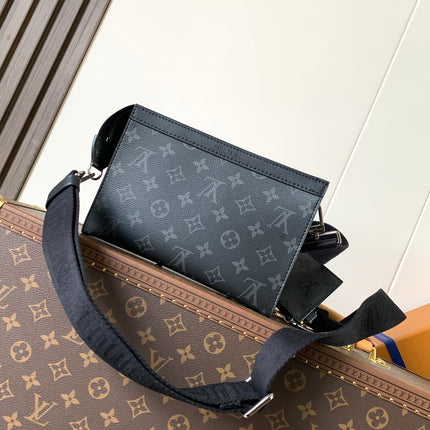 LV 25S GASTON WEARABLE WALLET 22 IN MONOGRAM ECLIPSE REVERSE CANVAS