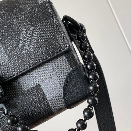 LV 25S STEAMER BAG 18 IN DAMOFLAGE BLACK CANVAS