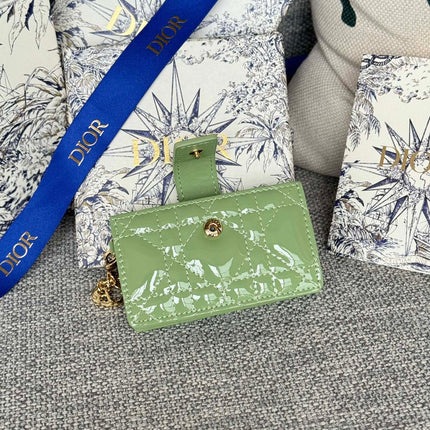 LADY JASMINE CARD HOLDER 10 IN LIGHT GREEN QUILTED PATENT CALFSKIN