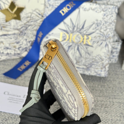 MONTAIGNE VOYAGEUR COIN PURSE 12 IN GREY MONOGRAM OBLIQUE JACQUARD