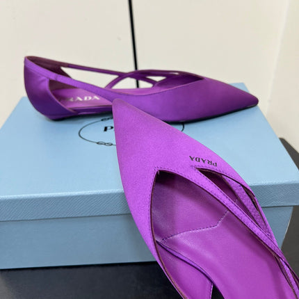 CUT-OUT BALLERINAS IN VIOLET SATIN