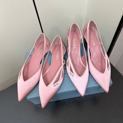 CUT-OUT BALLERINAS IN BABY PINK SATIN