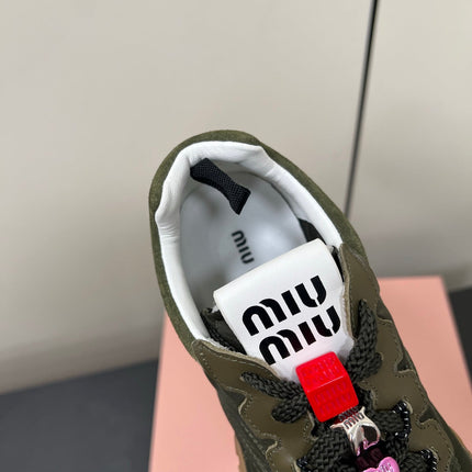 TYRE SNEAKERS IN DARK GREEN TECHNICAL FABRIC AND SUEDE WITH STICKER