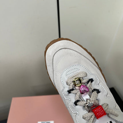 TYRE SNEAKERS IN OFF WHITE TECHNICAL FABRIC AND SUEDE WITH STICKER