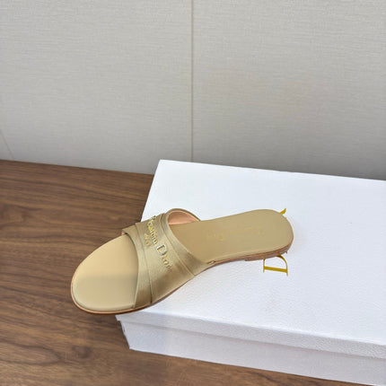 DIOR SANDAL 25S IN BEIGE LAMBSKIN AND FABRIC WITH GOLD HARDWARE