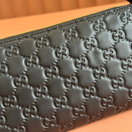 RUBBER EFFECT SMALL WALLET ON CHAIN 22.5 IN BLACK CALFSKIN