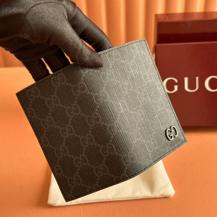 INTERIOR GG PASSPORT CASE 12 IN GREY CALFSKIN