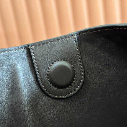 B LARGE SHOULDER BAG 49 IN ROSSO ANCORA RED GG EMBOSSED SUEDE