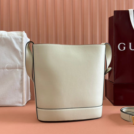 73 MEDIUM BUCKET BAG 27.5 IN OFF WHITE SMOOTH CALFSKIN