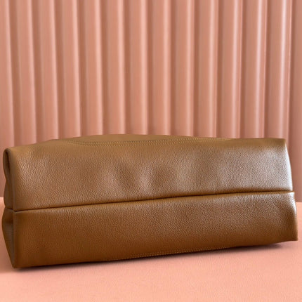 SOFTBIT MAXI SHOULDER BAG 46 IN BROWN GRAINY LAMBSKIN