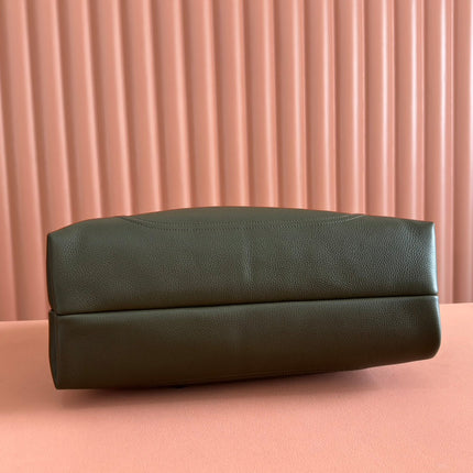 SOFTBIT MAXI SHOULDER BAG 46 IN DARK GREEN GRAINY LAMBSKIN