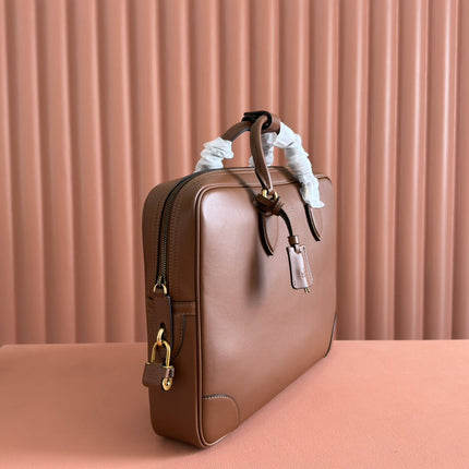 MEDIUM BRIEFCASE 40 IN BROWN CALFSKIN