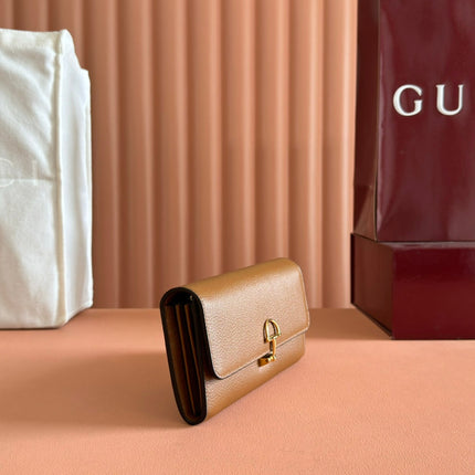 SOFTBIT CONTINENTAL WALLET 19 IN BROWN GRAINY CALFSKIN GOLD HARDWARE