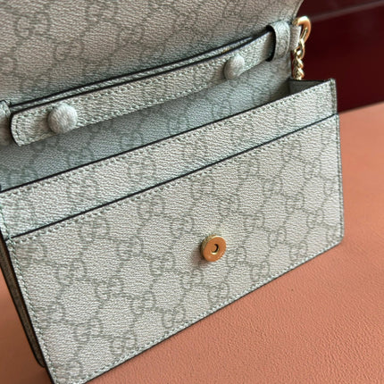 EMBLEM WALLET ON CHAIN 20 IN SAGE GREEN SMOOTH CALFSKIN