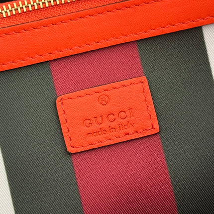 GUCCI 25S EMBLEM LARGE BAG 38 IN BEIGE AND BLACK CALFSKIN