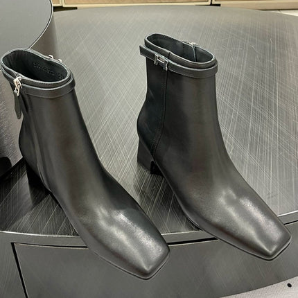 HOMMAGE ANKLE BOOT 5 CM IN BLACK CALFSKIN