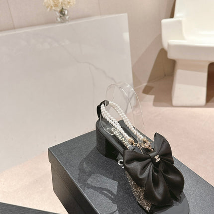 HIGH SANDAL WITH PEARL CHAIN BLACK LAMBSKIN WITH RHINESTONES