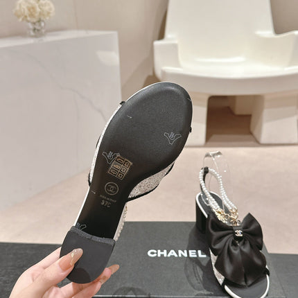 HIGH SANDAL WITH PEARL CHAIN BLACK LAMBSKIN WITH WHITE RHINESTONES