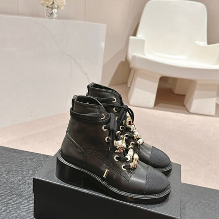 OXFORD SHORT BOOTS BLACK SHEEPSKIN