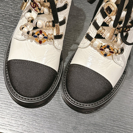 OXFORD SHORT BOOTS WHITE MIX BLACK SHEEPSKIN